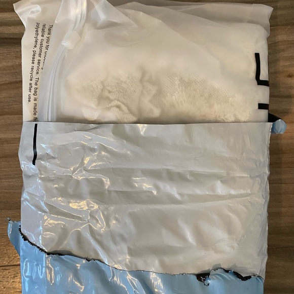 Lace Bathing suit cover - Picture 5 of 5